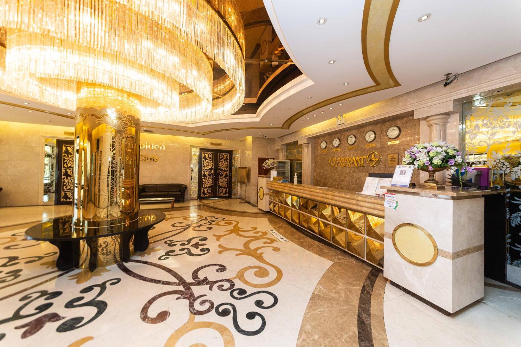 O Azamat Astana Exterior foto