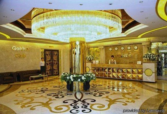 O Azamat Astana Interior foto