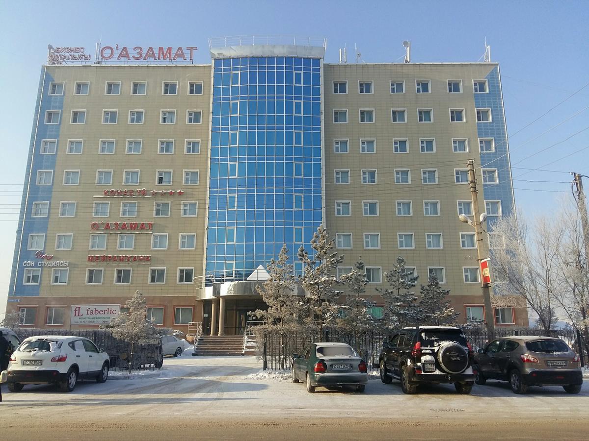 O Azamat Astana Exterior foto
